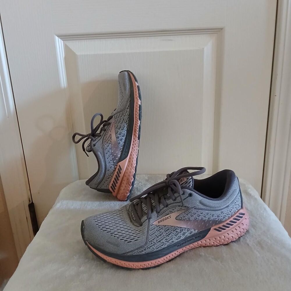 Brooks Women's Adrenaline GTS 21 Running Shoes Gray/Rose 9.5 Athletic Sneakers